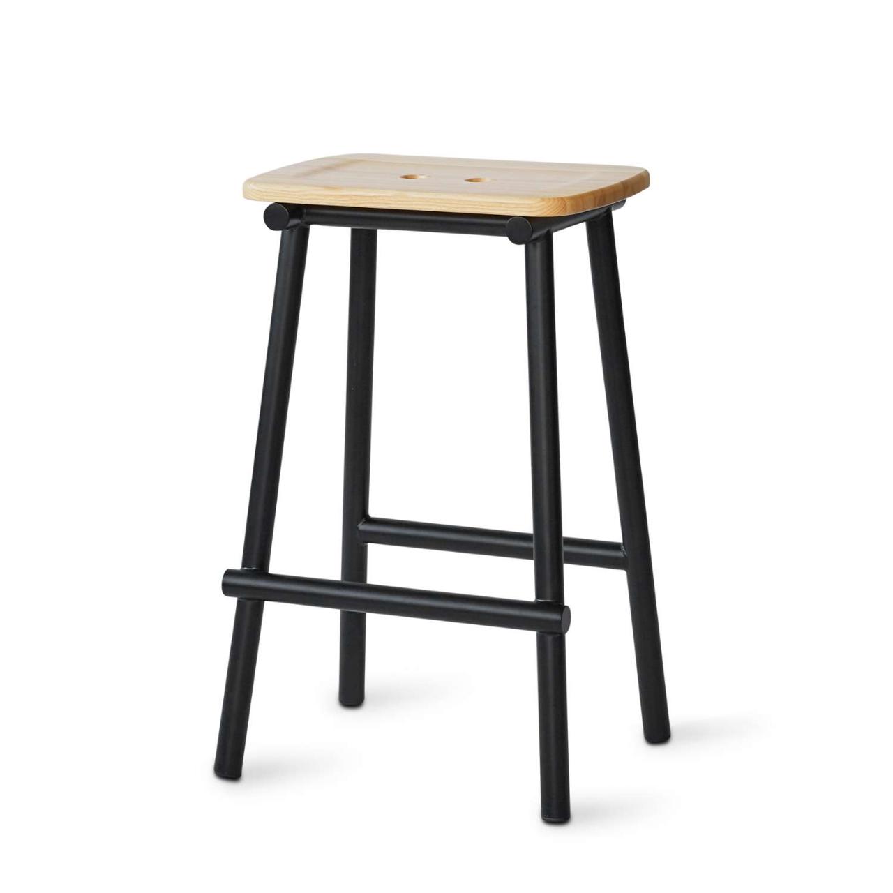 TUBBY TUBE counter stool - Black with natural ash seat