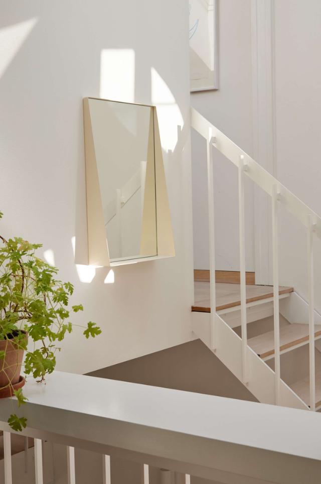 BEAK mirror medium - Fig Purple