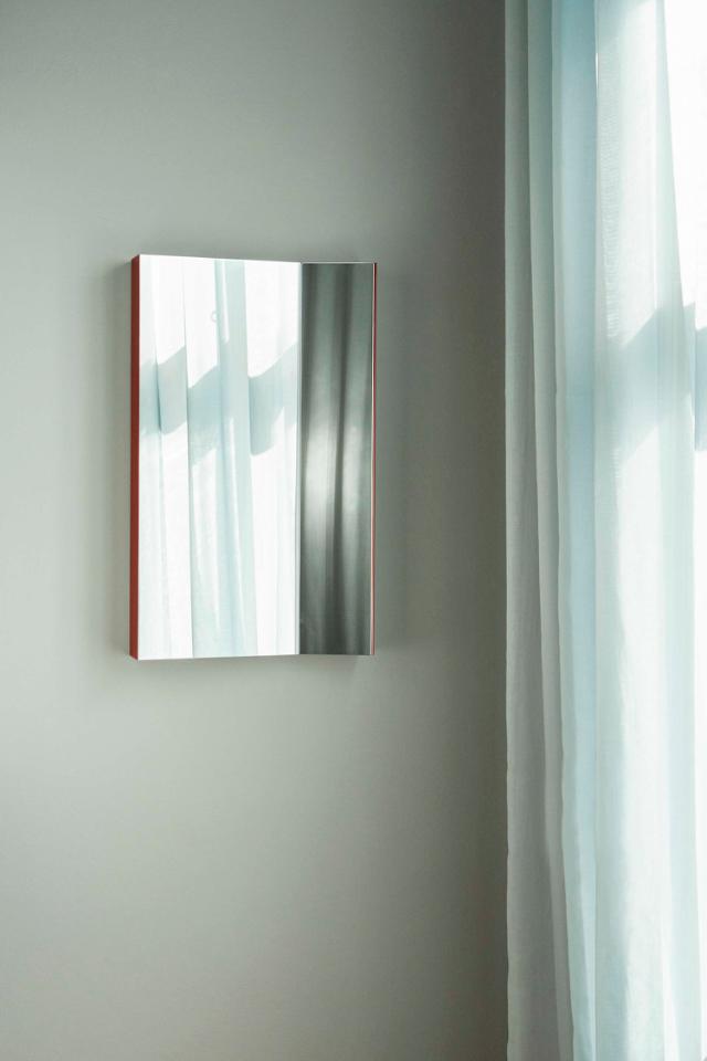 MIMESIS mirror - Basque Red