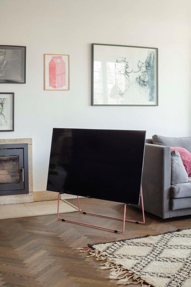 CARRY TV stand - Steel