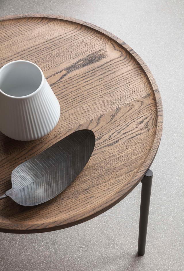 Savoye lounge table - Ø60 cm - 42 cm - Oiled oak